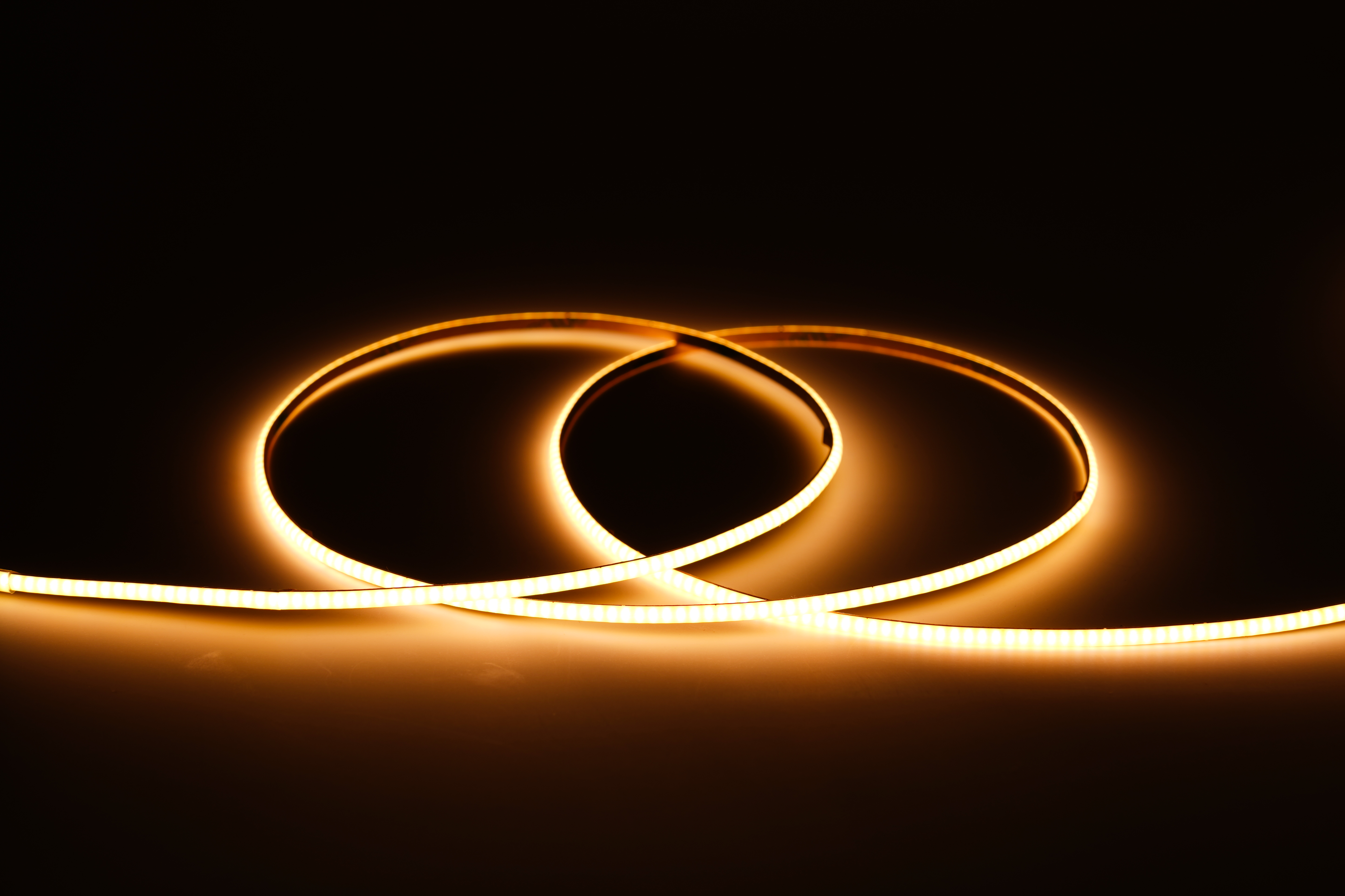 COB LED-Streifen 3 mm auf 5-Meter-Rolle – 24 V, IP33, mit 3M-Klebeband für einfache Montage