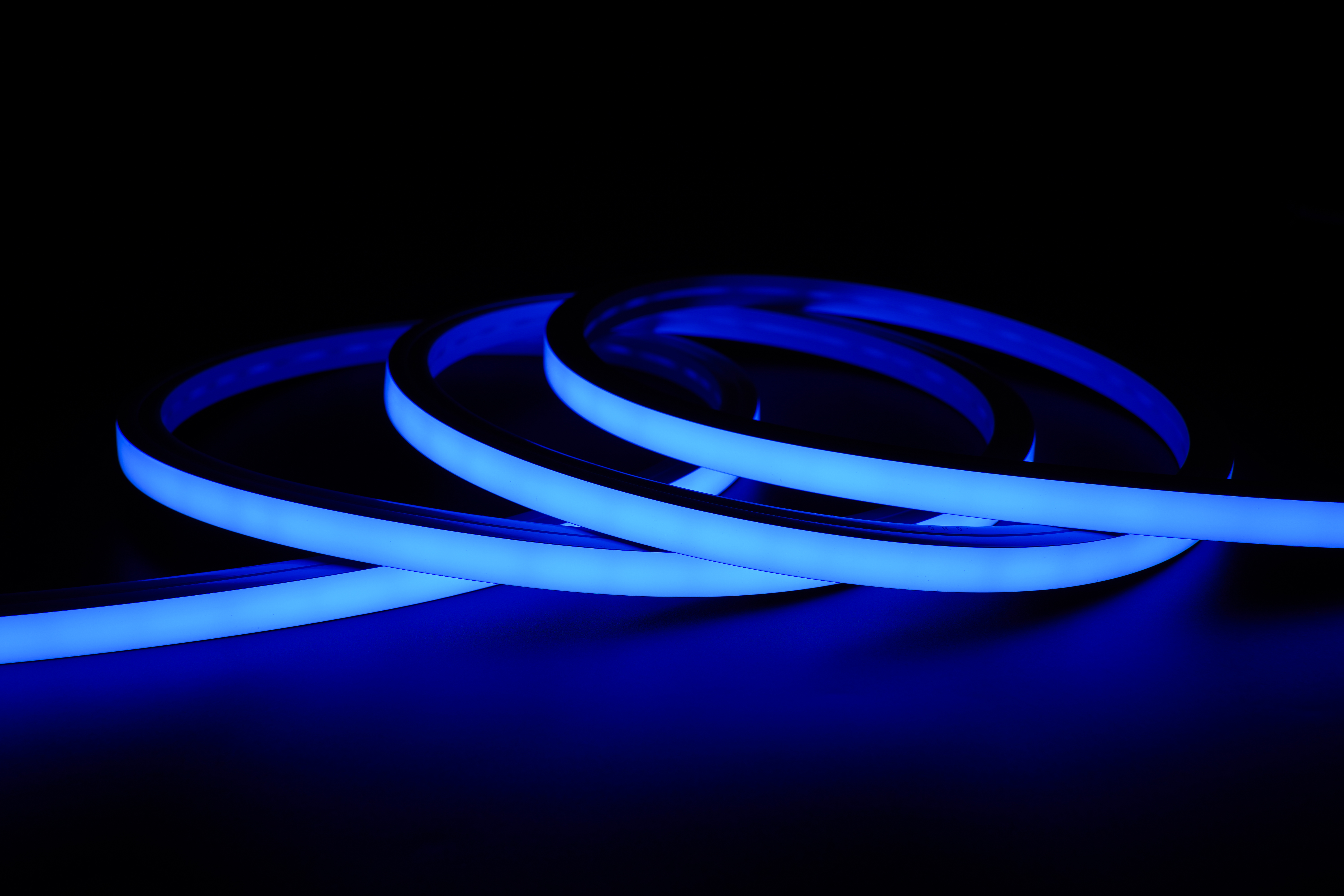 LED RGB NEON TUBE 14×14 mm Silikon Schlauch – 5 m Rolle - 24V - IP67- 14W