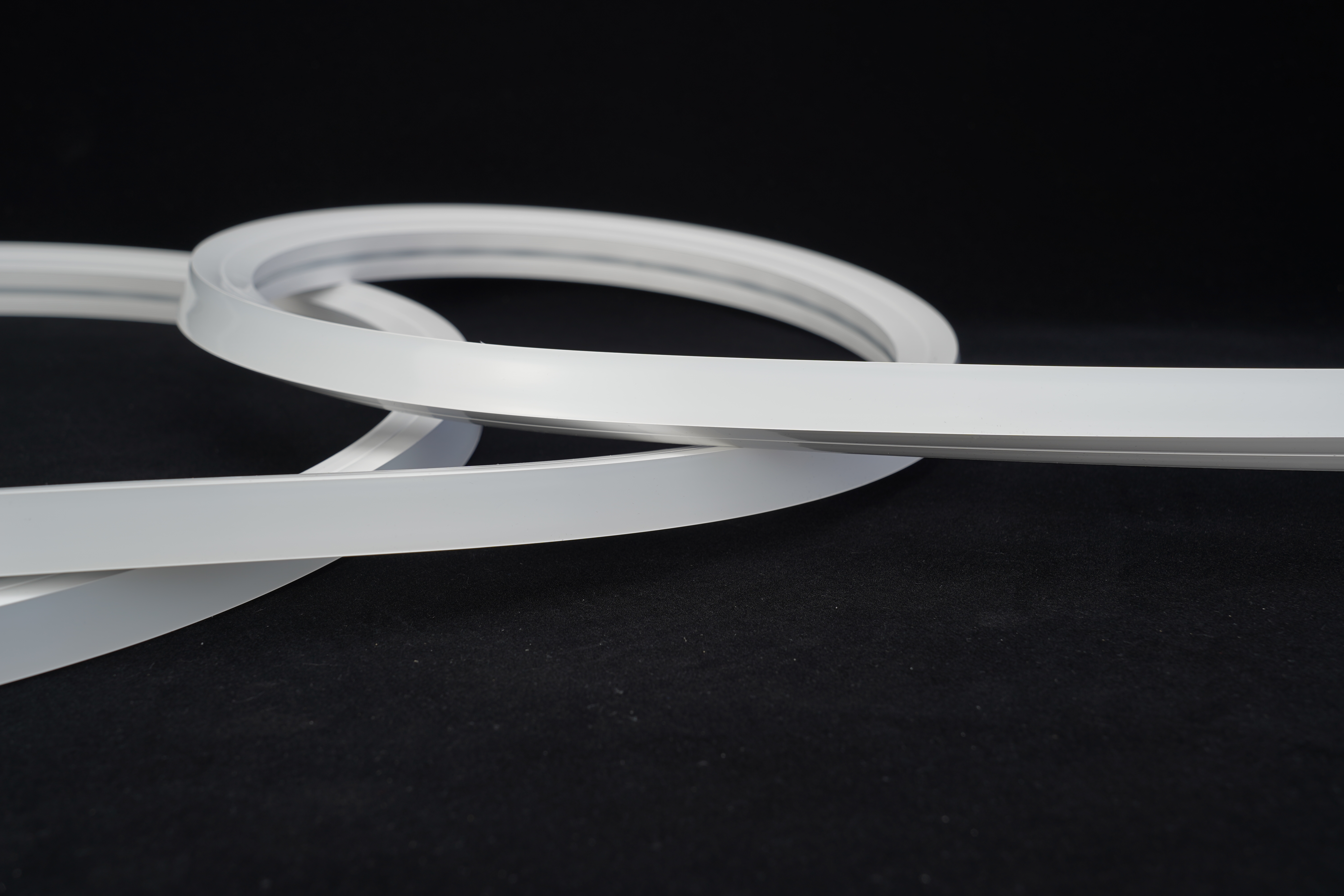 LED Neon Tube 20x20mm unbeleuchtet, großer Silikon Schlauch 24V IP67 Detailaufnahme