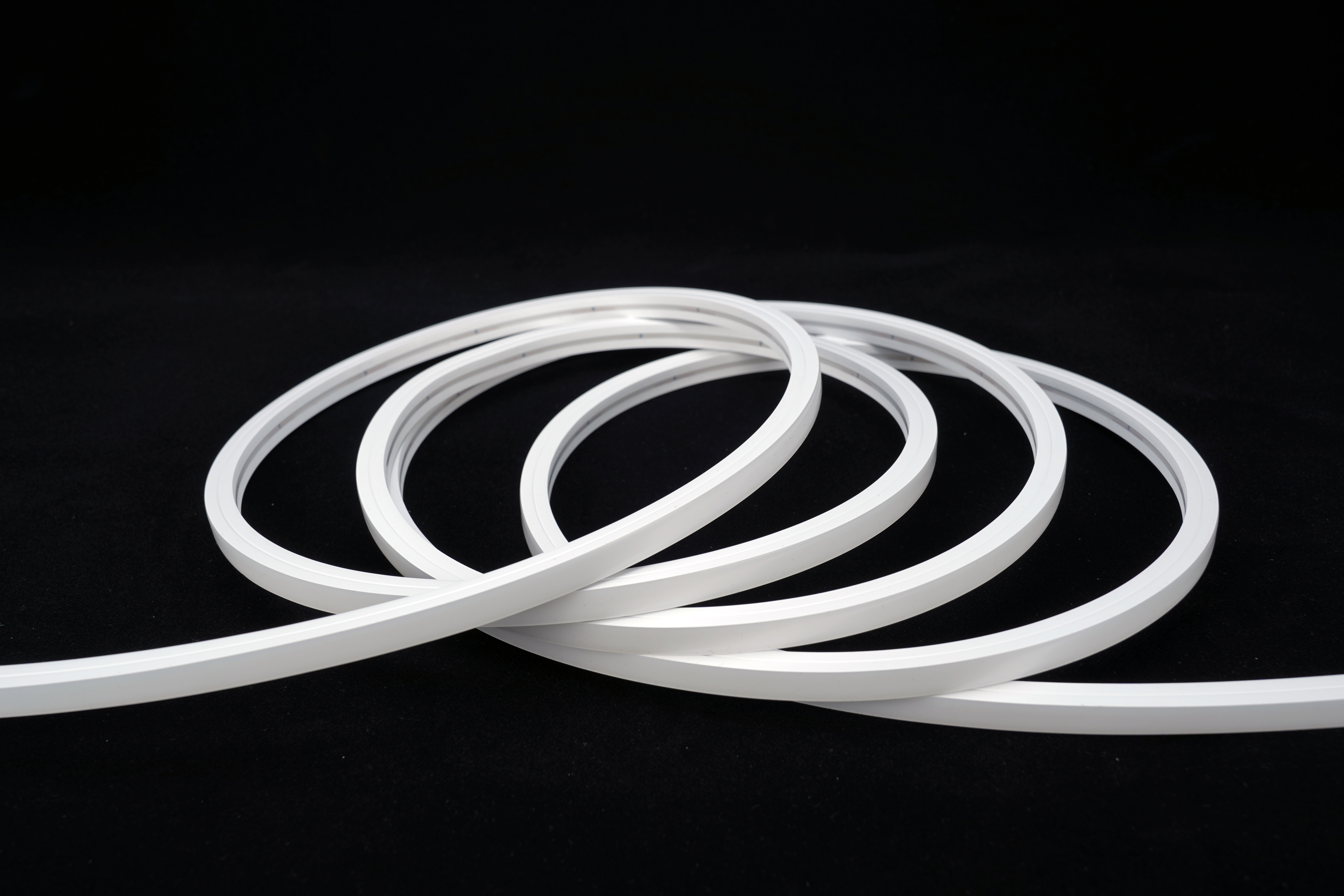 LED Neon Tube 20x20mm flexibel gebogen, 24V IP67 Silikon Neon Flex biegbar