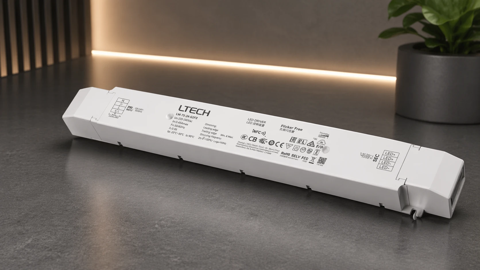 Triac dimmbares LED Netzteil von LTECH für LED Streifen Beleuchtung