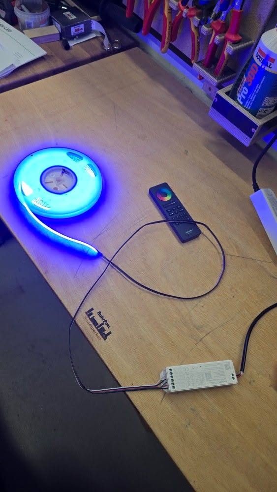 smd-led-streifen-warmweiss-zur-ausleuchtung