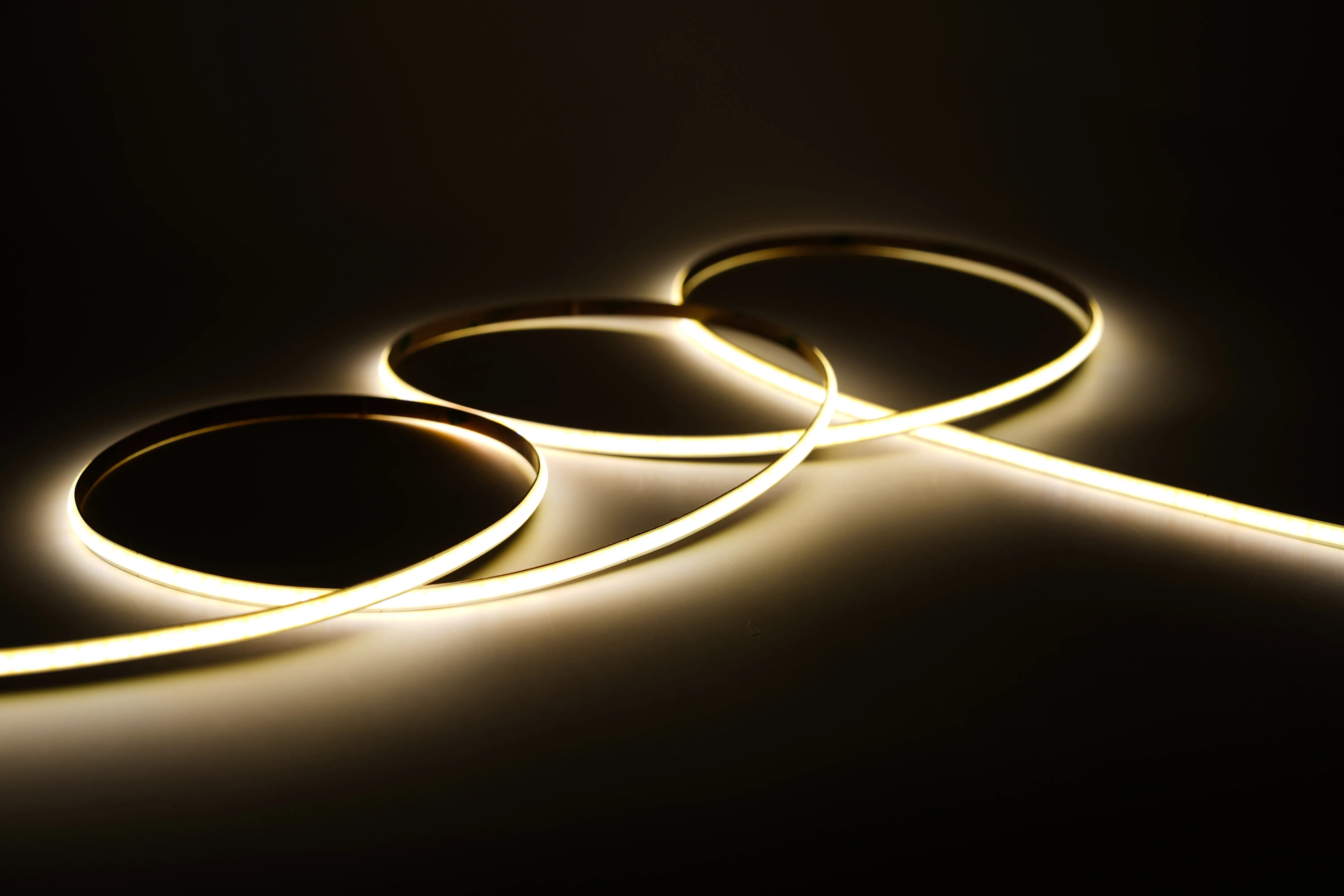 Flexibler 5mm COB LED Streifen Art.-Nr. 22306 Flexibler COB LED Streifen 5mm Art.-Nr. 22306 mit neutralweißem 4000K Licht