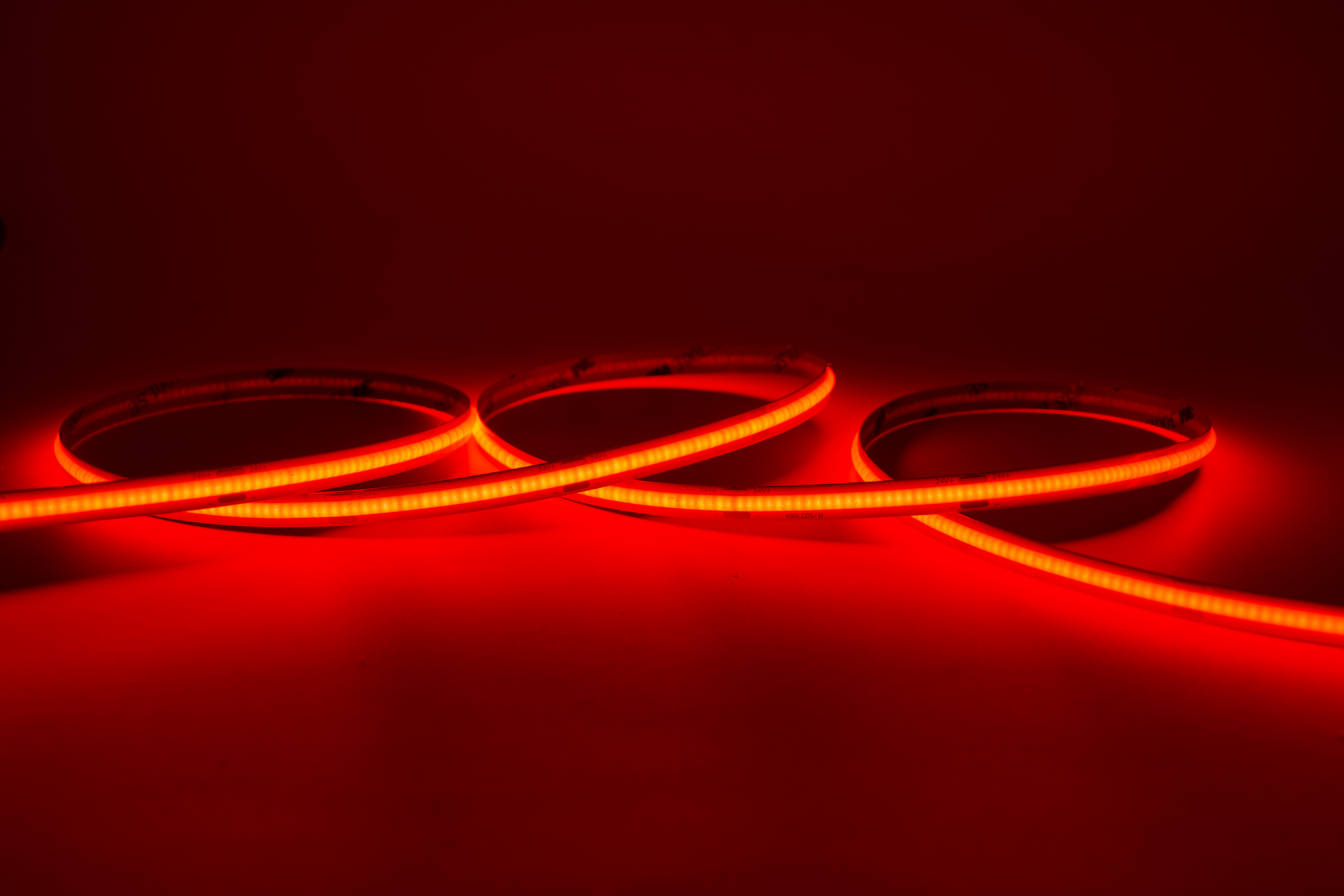 COB LED Streifen 24V – 480 LEDs/m – 8 mm – 10W/m – Rot – IP33 – homogener Lichtstreifen