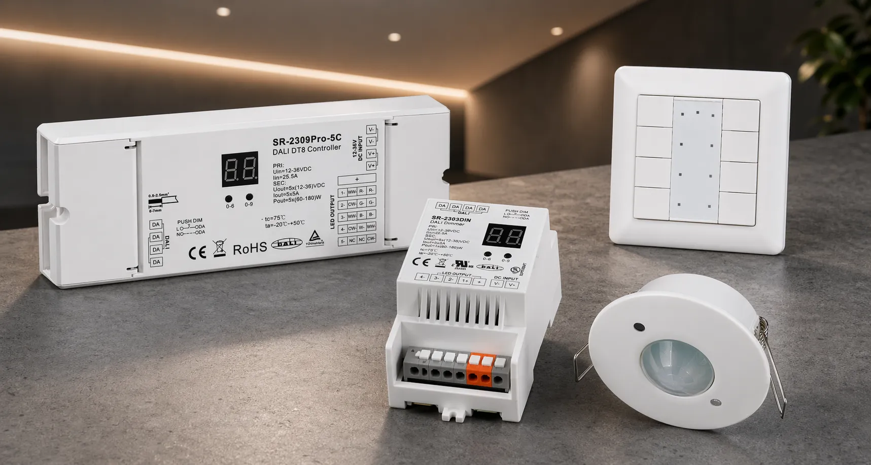 DALI Lichtsteuerung System mit LED Controllern, Sensoren und Schaltern für intelligente Beleuchtung