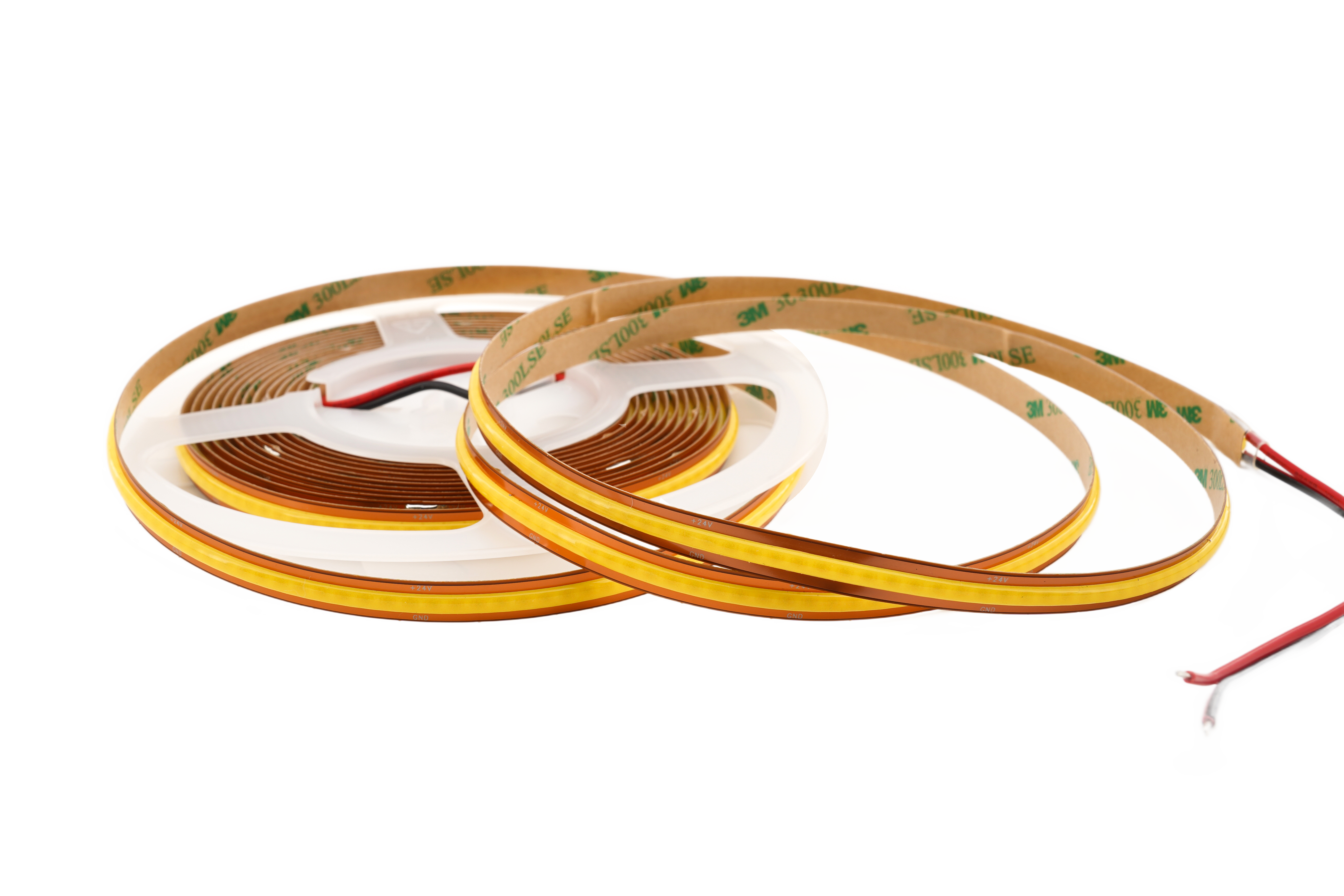 COB Free Cut LED Streifen 8 mm leuchtend – homogenes, punktfreies Lichtbild bei 24 V, warmweiß