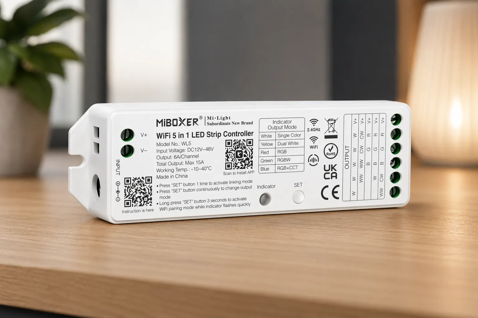 WiFi LED Controller im Einsatz zur Steuerung von RGB und CCT LED Streifen im Smart Home