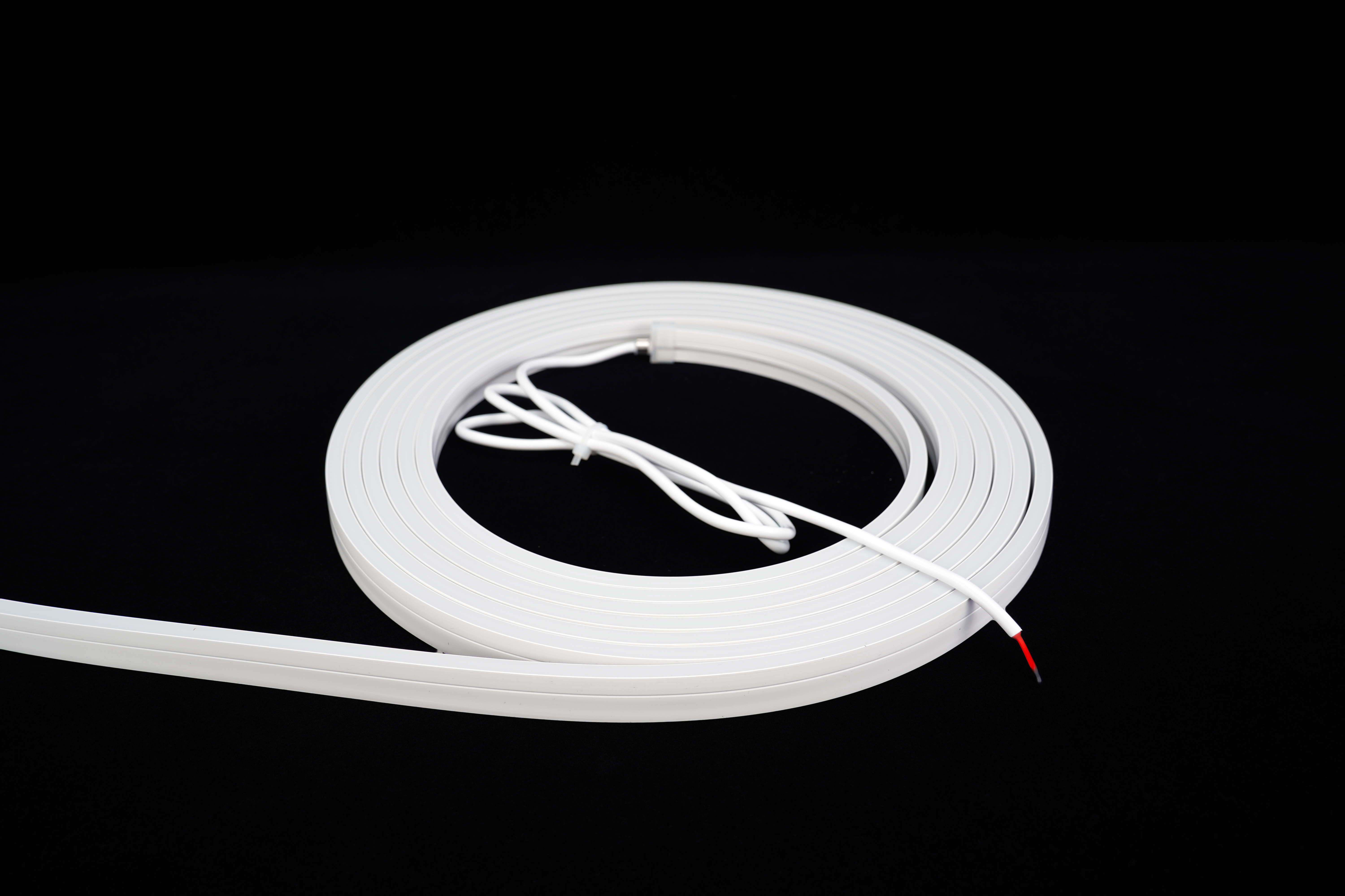 LED NEON TUBE 06×16 mm Silikon Schlauch – 5 m Rolle - 12 W – 24 V – IP67 – CRI>93 - Schneidmaß 50mm