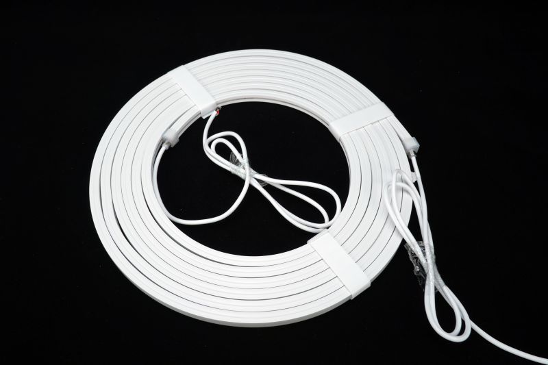 led-neon-tube-20x20mm-silikon-schlauch-24v-ip67-5m-rolle-anschluss-sk-led