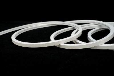 LED Neon Tube 12x12mm warmweiß unbeleuchtet als 5m Rolle, flexibler Silikon Schlauch 24V IP67