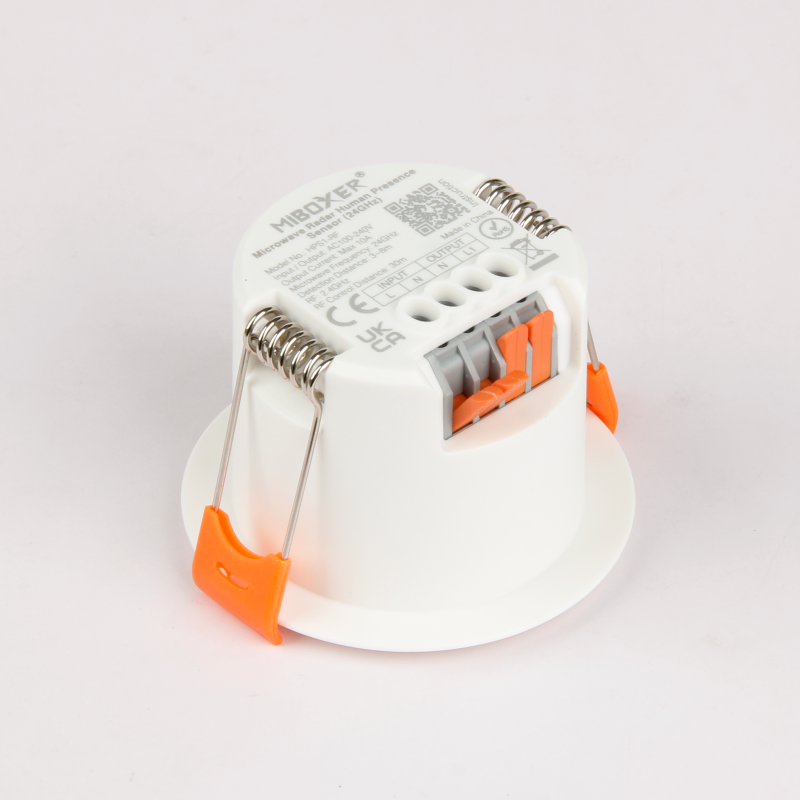 Rückseite des MiBoxer HPS1 Präsenzsensors mit Anschlussklemmen, Typenschild und 2,4 GHz Funkmodul