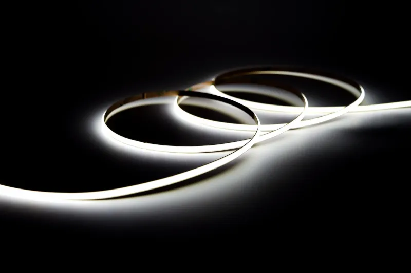 COB LED Streifen 5 mm – 480 LEDs/m, 24V, 7W/m, 630 lm/m, 5m – Kaltweiß 6000K CRI>90, IP33, schmal