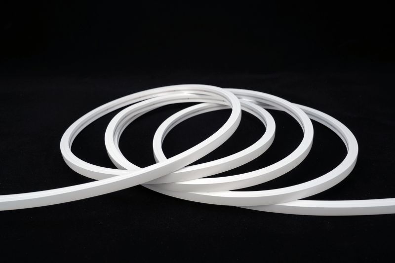 LED Neon Tube 20x20mm flexibel gebogen, 24V IP67 Silikon Neon Flex biegbar