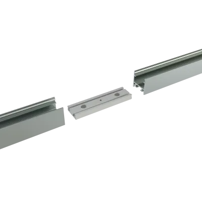 PETG-Geradverbinder 180° zwischen zwei LED Alu-Einbauprofilen EXO-A2 – Explosionsansicht vor der Montage mit sichtbarem Profilquerschnitt