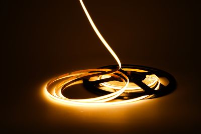 Flexibler COB LED-Streifen 5 mm – dimmbar, 630 lm/m, ideal für Möbelbeleuchtung, Vitrinen und Innenausbau