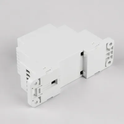 Rückseite des MiBoxer DL2-T mit Befestigungsclip für die 35 mm Hutschiene und Schraublöchern zur Wandmontage