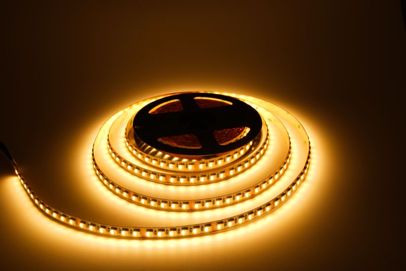 RGBW 4-in-1 LED-Streifen 10 mm – 120LEDs/m, 24 V, 19,2 W/m – RGBW+3000K mit 120° IP20