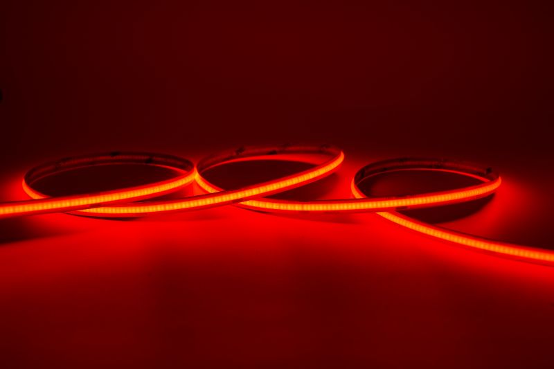 COB LED Streifen rot 24V mit homogener Lichtlinie für dekorative Beleuchtung – Art.-Nr. 22830