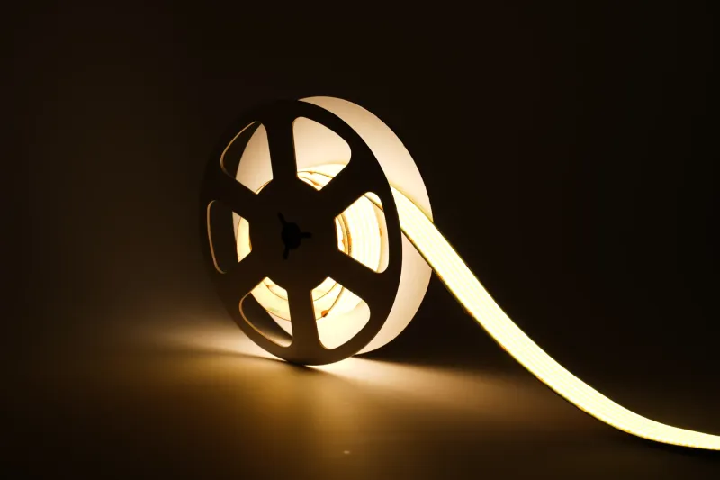 COB LED Band High Power Art.-Nr. 22327 mit 4000 Lumen pro Meter und punktfreier Lichtfläche