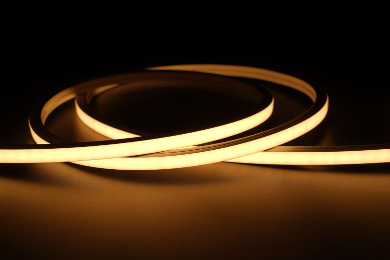 LED Neon Tube 10x10mm mit verschiedenen Lichtfarben 3000K 4000K 5500K, Silikon Schlauch 24V IP67 im Vergleich