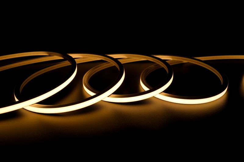 LED Neon Tube 12x12mm warmweiß als 5m Rolle, flexibler Silikon Schlauch für indirekte Beleuchtung 24V IP67