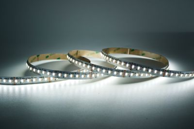 RGBCCT 5-in1 LED-Streifen 12 mm – 120LEDs/m, 24 V, 33 W/m – 2700K-6500K Band mit 120° Abstrahlwinkel