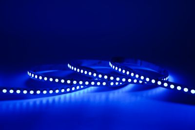 RGB LED-Streifen 10 mm – 120LEDs/m, 24 V, 26 W/m – Lichtband mit 120° Abstrahlwinkel