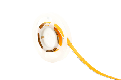 COB LED Streifen 24V mit 960 LEDs/m und 15 mm Breite als unbeleuchtetes Produktfoto – teilweise ausgerollt, punktfreies und homogenes LED Band für professionelle Lichtanwendungen
