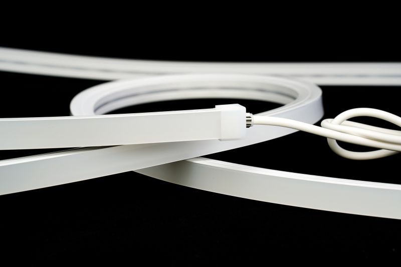 led-neon-tube-20x20mm-silikon-schlauch-anschlusskabel-24v-ip67-led-neon-flex-detail-sk-led